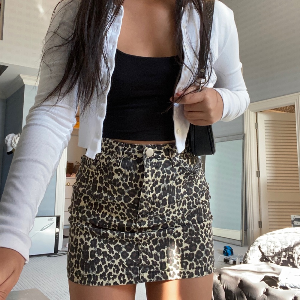 Pretty little thing cheetah print mini skirt